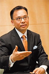 Christopher Nguyen氏